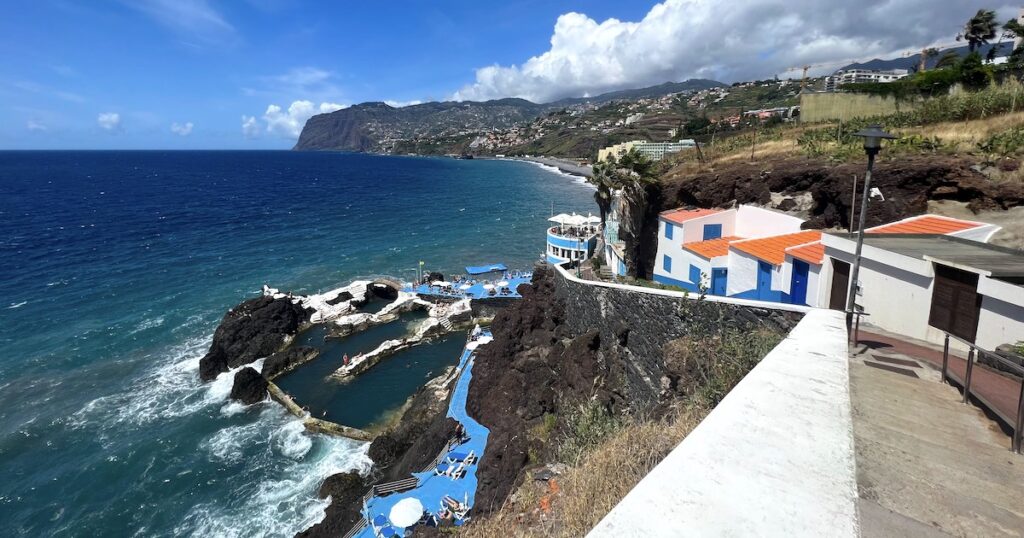 Ramp and stairs leading down to the Doca do Cavacas Funchal natural pools.